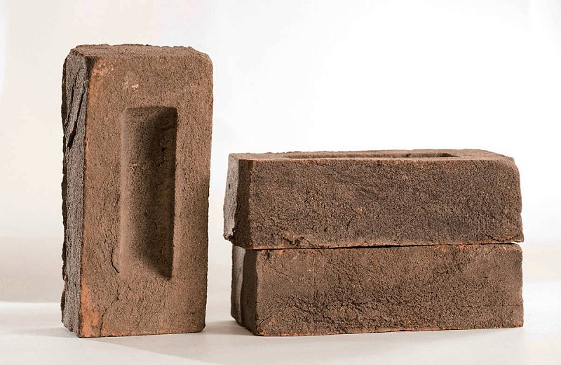 Кирпич ручной формовки Ганнибал, М-125,100x210x65, коричневый, Петровский кирпич