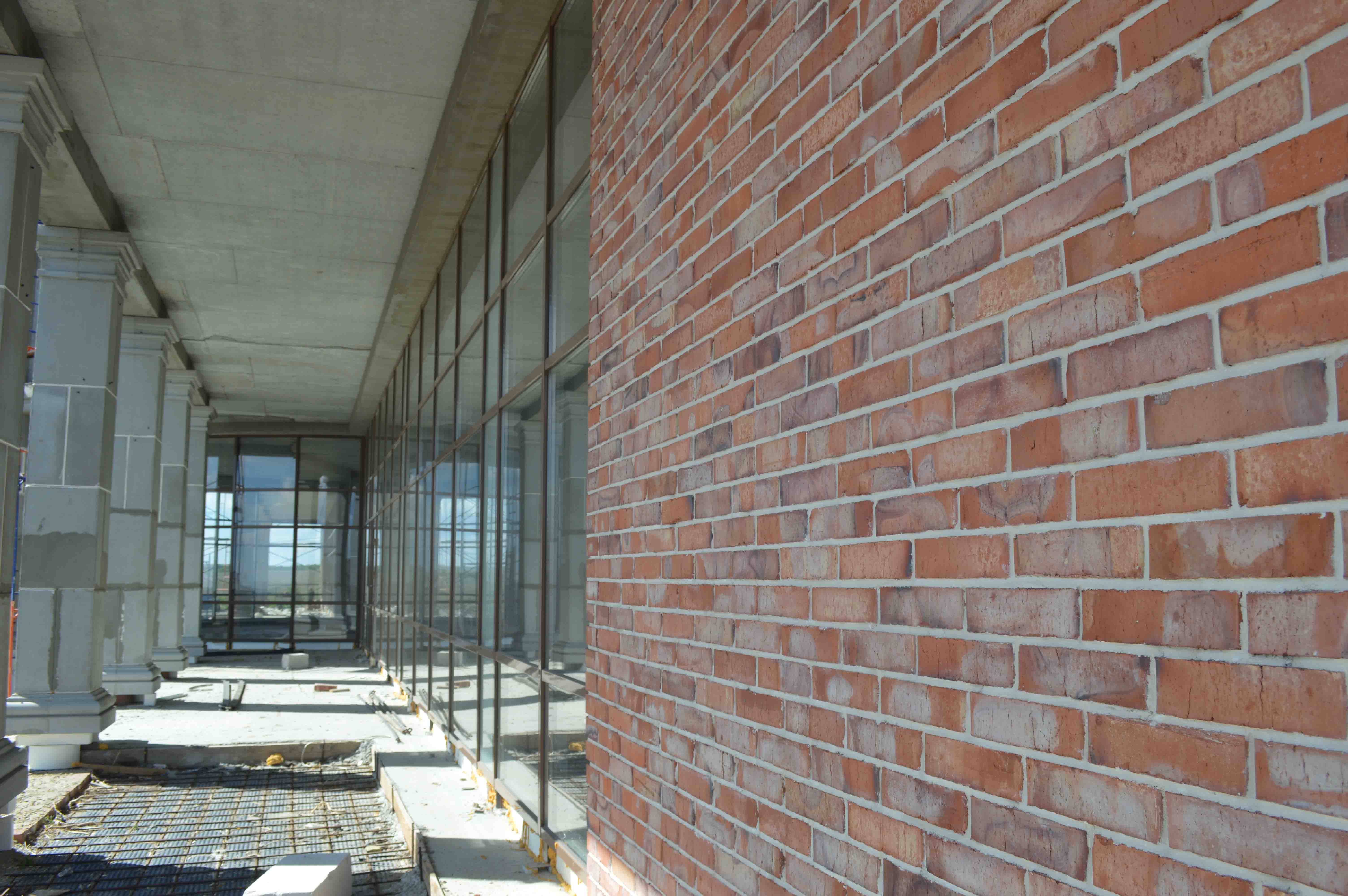 Конюшня из Энгельсского кирпича